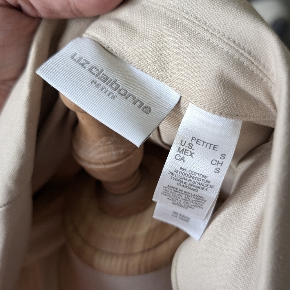 Liz Claiborne Women's Size Small Petite Beige Button Front Cotton Blazer - Picture 7 of 10